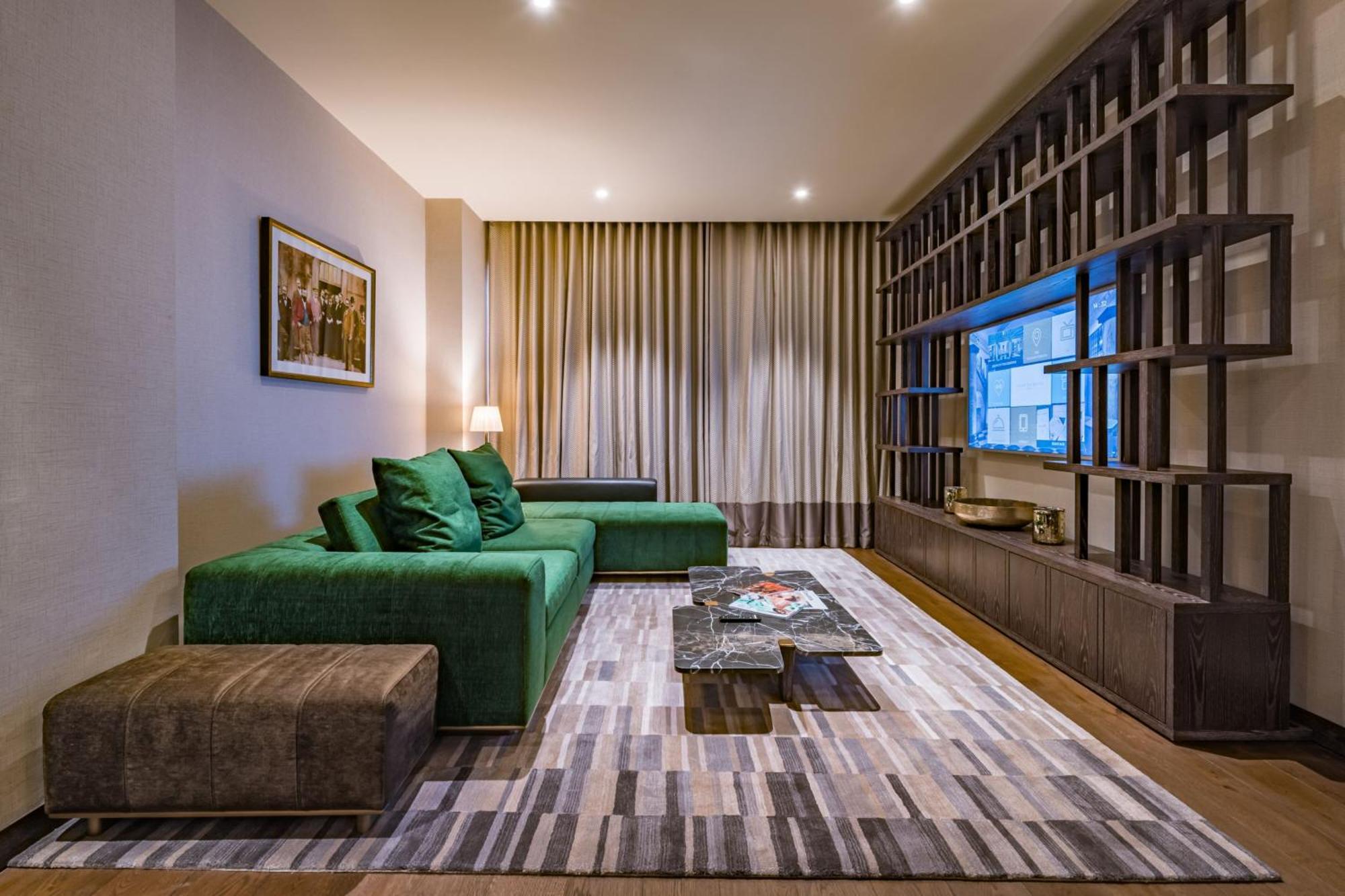 Stock Exchange Hotel, Manchester, Autograph Collection Luaran gambar A living room in a private house