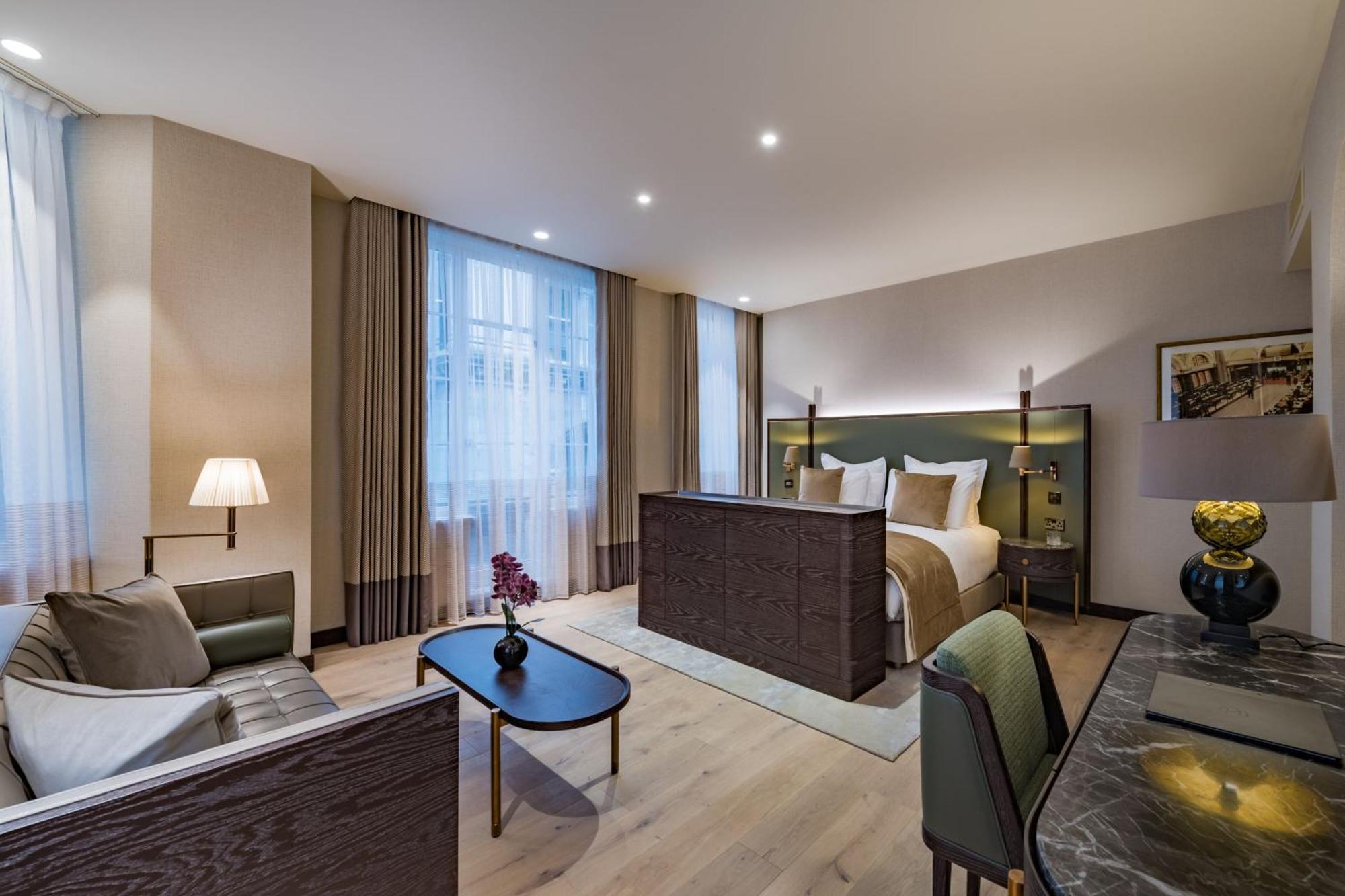 Stock Exchange Hotel, Manchester, Autograph Collection Luaran gambar A suite at the hotel